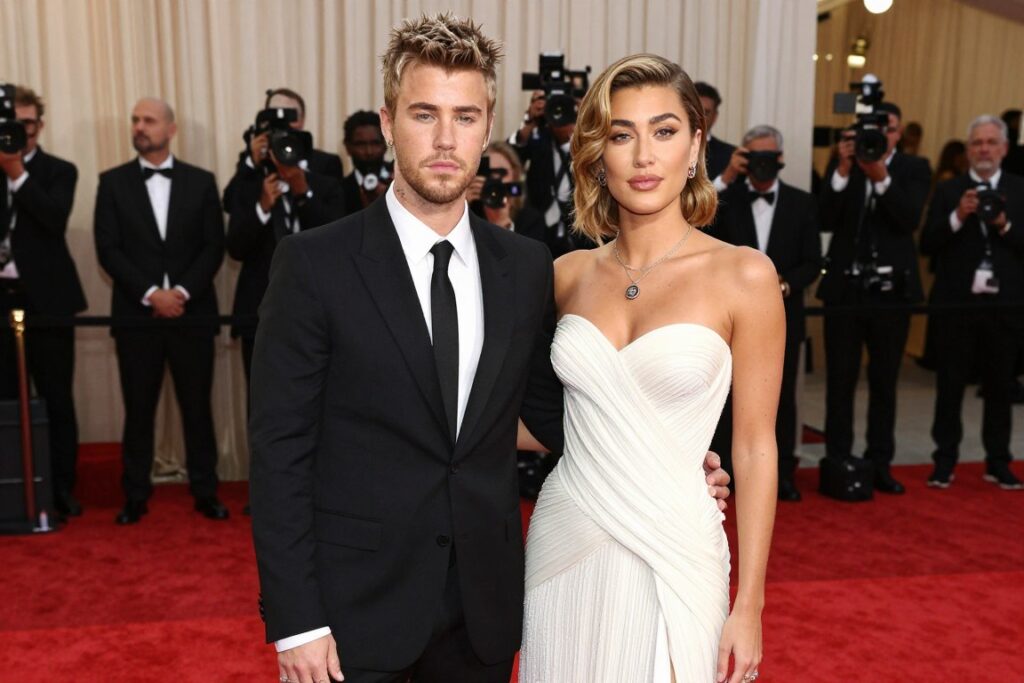 Justin Bieber z żoną Hailey na czerwonym dywanie